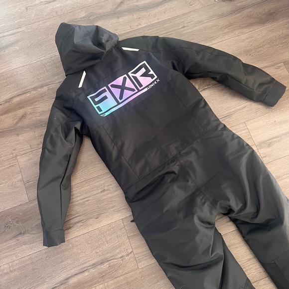 FXR MONOSUIT SIZE 4 - Picture 5 of 5